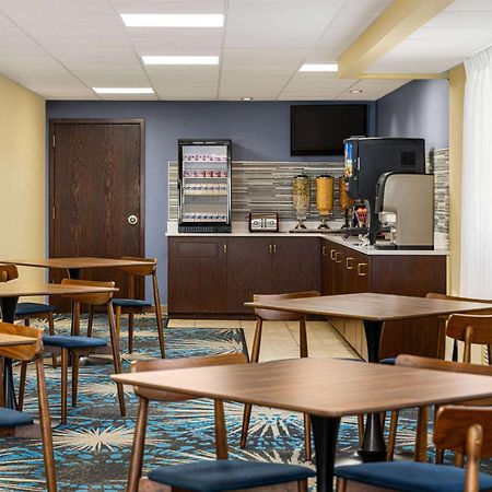 Days Inn By Wyndham Grand Island I-80 Доніфен Екстер'єр фото