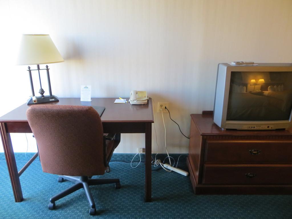 Days Inn By Wyndham Grand Island I-80 Доніфен Екстер'єр фото